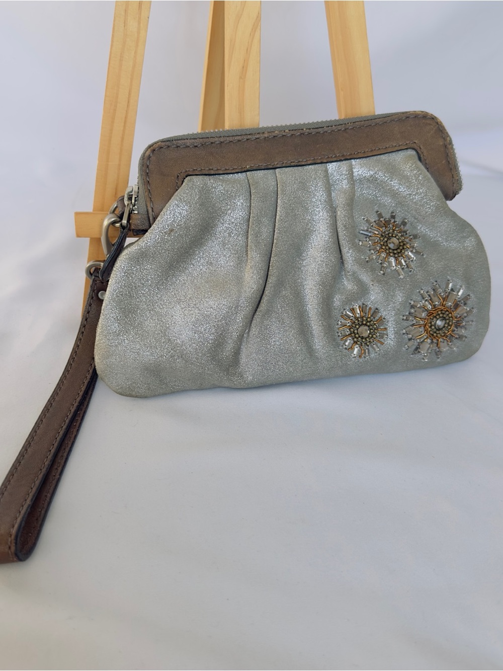 Vtg Fossil Metallic Leather and Crystal Sunbursts Clutch Purse Bag Wrist Strap